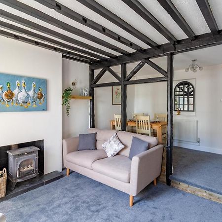 Family Friendly Cottage With Bunk Beds And Courtyard Malmesbury Exterior photo