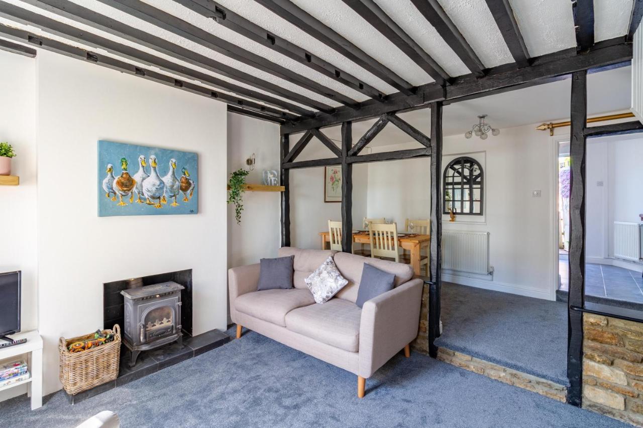 Family Friendly Cottage With Bunk Beds And Courtyard Malmesbury Exterior photo