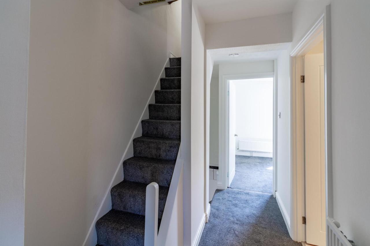 Family Friendly Cottage With Bunk Beds And Courtyard Malmesbury Exterior photo